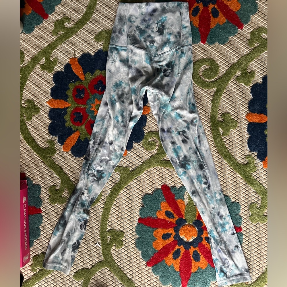 Lululemon Unlimit High-Rise Tight 25" Leggings
Kaleidofloral Multi - Picture 6 of 11